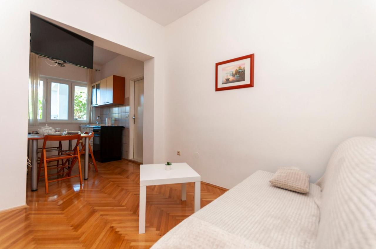 Apartments And Rooms Nikola Omis Ngoại thất bức ảnh