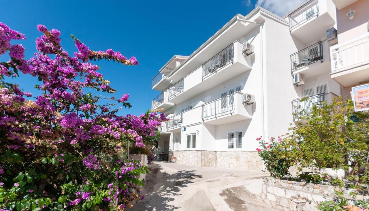 Apartments And Rooms Nikola Omis Ngoại thất bức ảnh