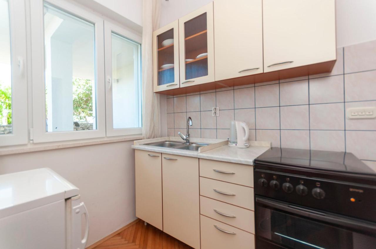 Apartments And Rooms Nikola Omis Ngoại thất bức ảnh