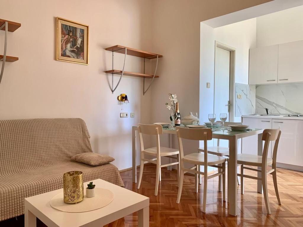 Apartments And Rooms Nikola Omis Ngoại thất bức ảnh