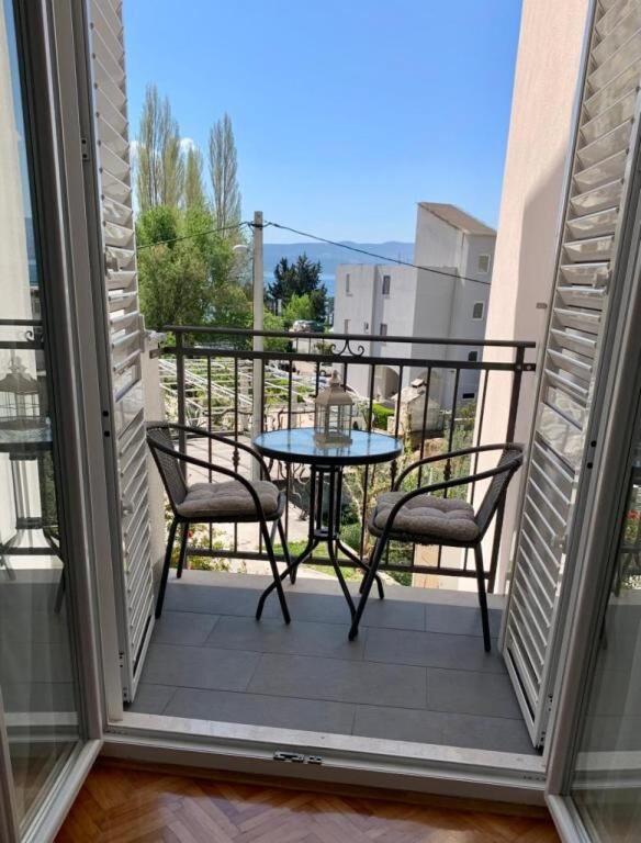 Apartments And Rooms Nikola Omis Ngoại thất bức ảnh