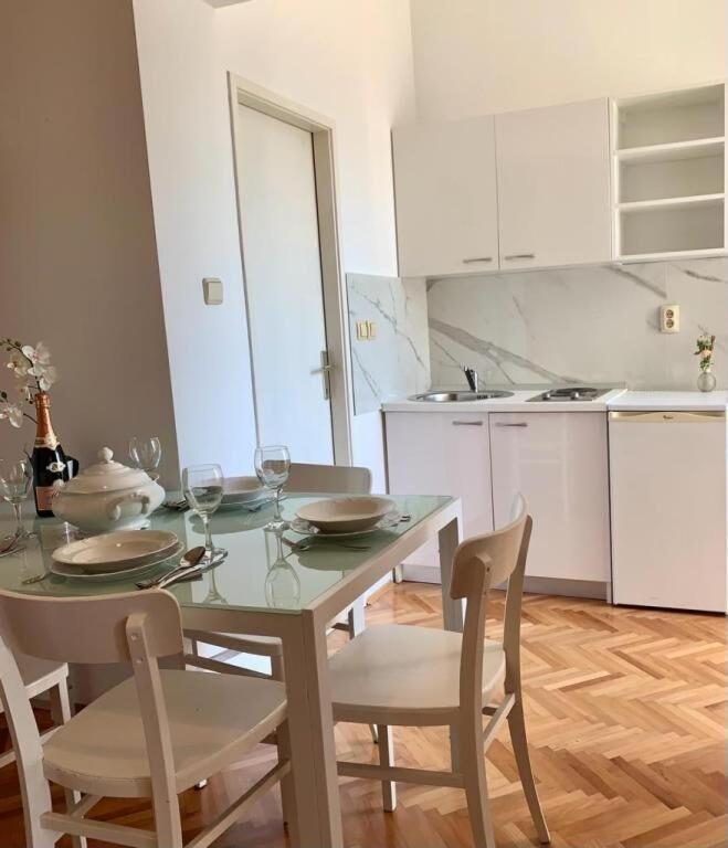 Apartments And Rooms Nikola Omis Ngoại thất bức ảnh